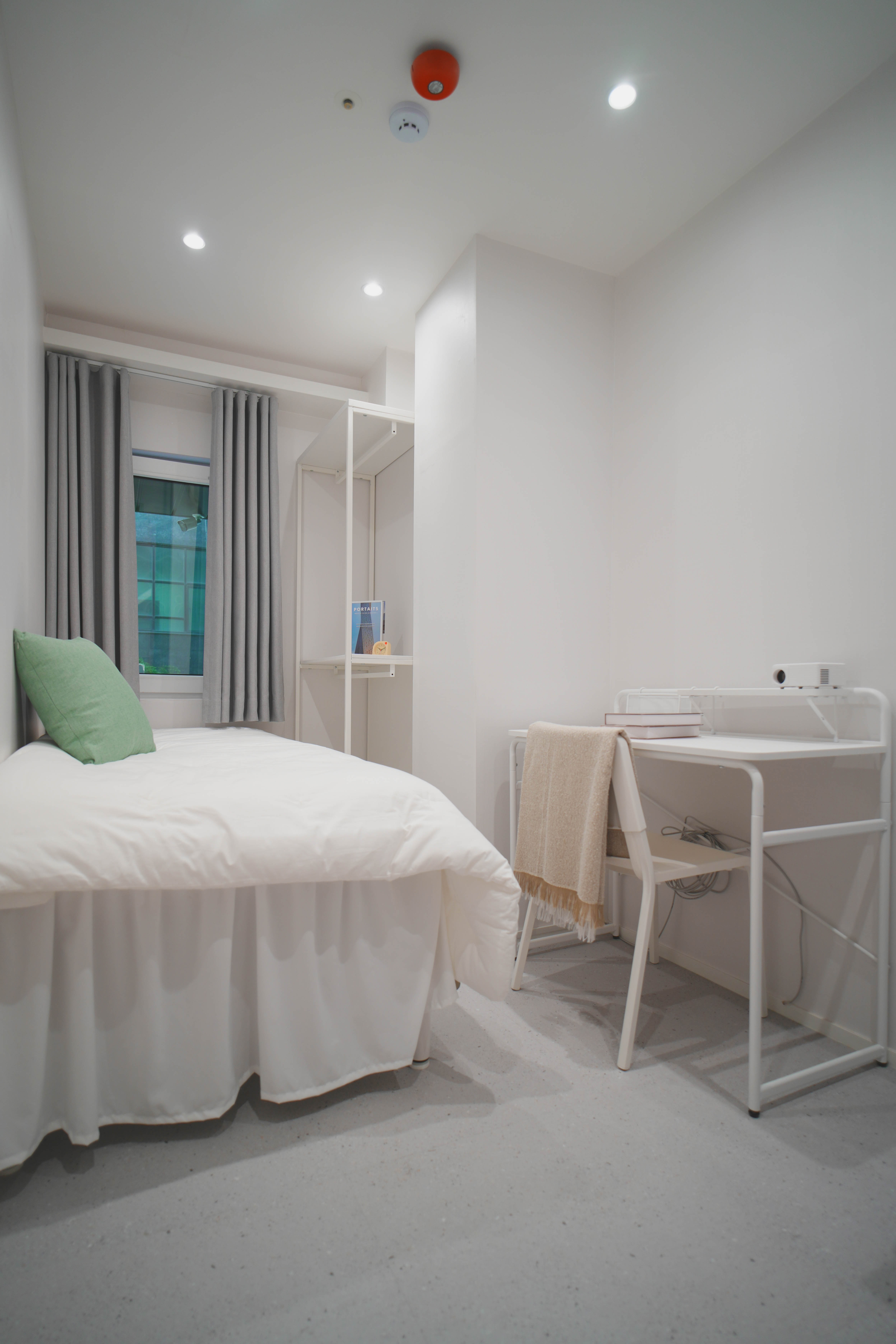 [Women only] SEOGYO STAY - Hongdae Main street